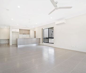 28 Bullita Street, - Photo 2