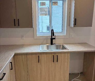 Logement 4 1/2 Ste-Thérèse (gare train) - Photo 2