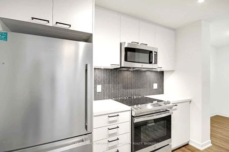For Lease - 1808 St Clair Avenue Unit# 608, Toronto, Ontario - Photo 3