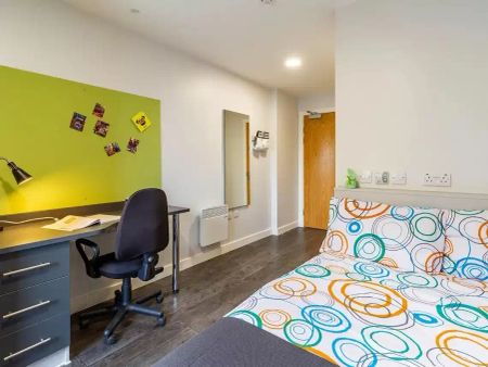 Premium En Suite - Photo 3