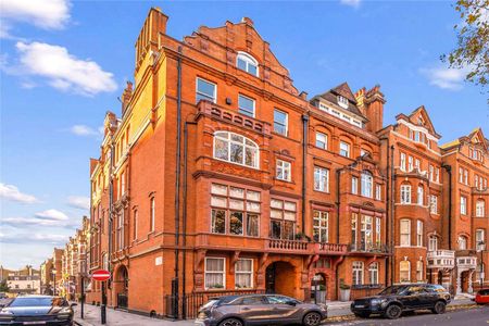 A stunning family home located in the heart of Sloane Square - Photo 3