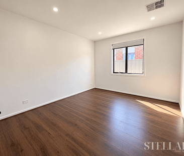 Spacious 4-Bedroom Family Home with Refrigerated Cooling & Multiple... - Photo 1