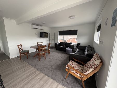 Females only Boarding House - Springfield - Photo 5