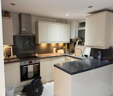 3 bedroom detached house to rent - Photo 6