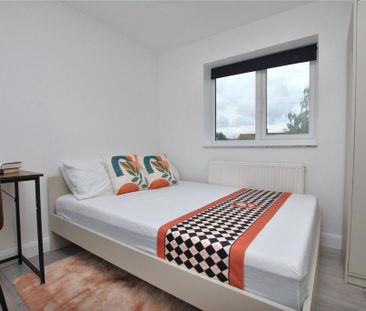 6 bedroom semi-detached house to rent - Photo 5