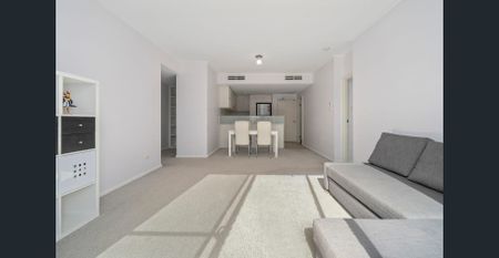 Spacious North Facing Apartment in a Prime Location - Photo 4