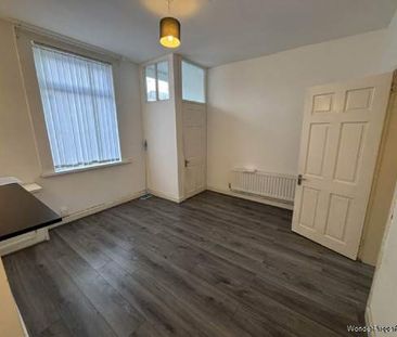 2 bedroom property to rent in St Helens - Photo 4