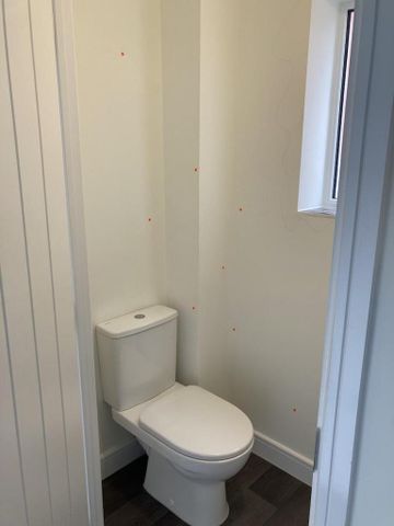 3 bedroom end of terrace house to rent - Photo 4