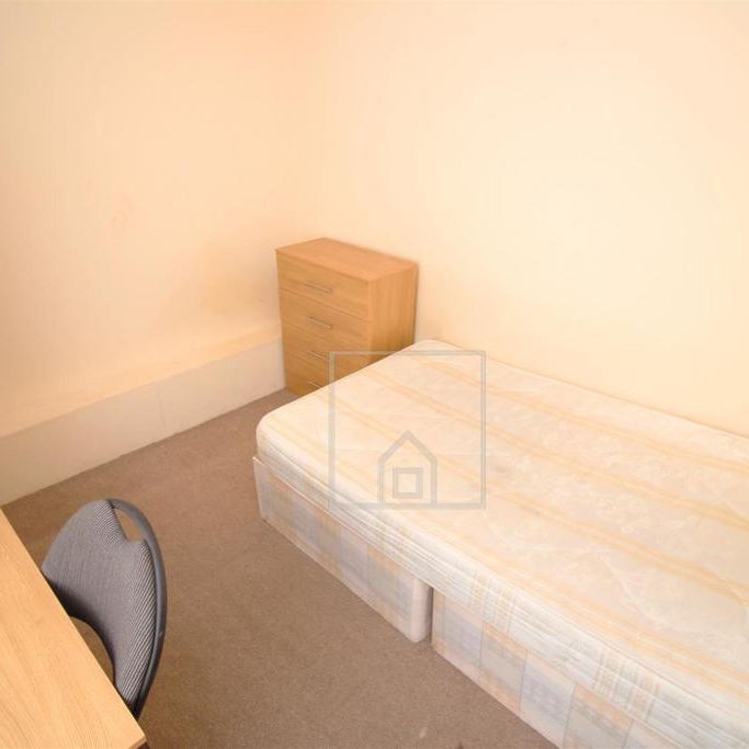 5 bedroom house to rent - Photo 1