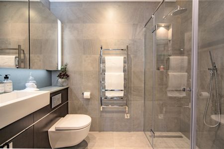 Charles Clowes Walk, Battersea, London, SW11 - Photo 5