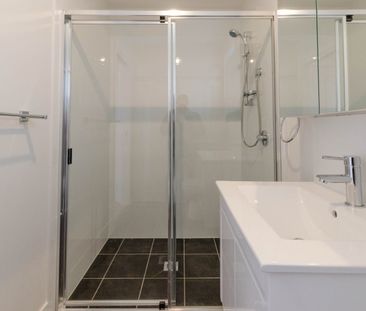 Modern & Private 2-Bedroom Granny Flat – Separate Access - Photo 6