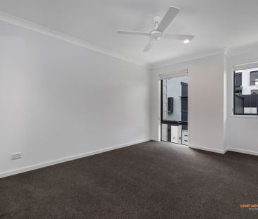 34/25 Oasis Close, Manly West - Photo 4