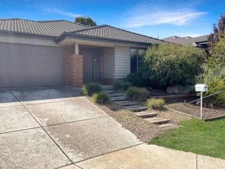 8 Stella Drive, Delacombe - Photo 5