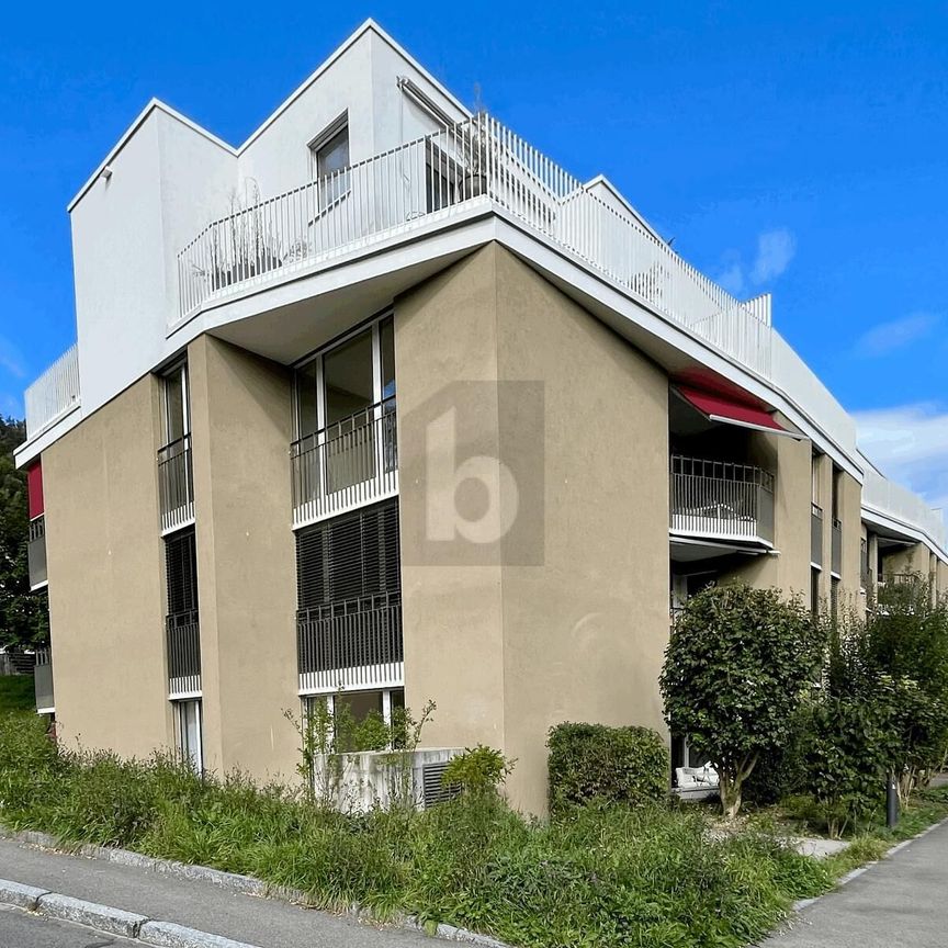 GROSSZÜGIG, ZENTRAL UND NATURNAH - Photo 1