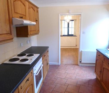 3 bedroom bungalow to rent - Photo 2