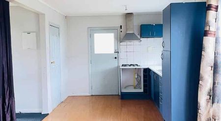 Spacious 3-Bedroom Apartment for Rent in Papatoetoe, Auckland - Photo 4