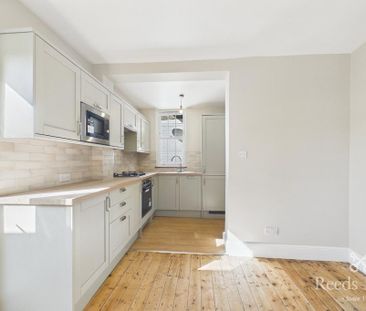 2 bedroom detached house to rent - Photo 4