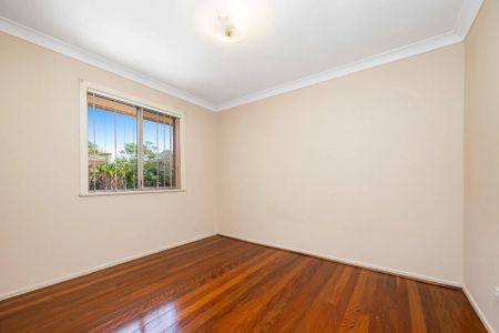 Light-Filled Two-Bedroom Unit in the Heart of Coorparoo - Photo 3