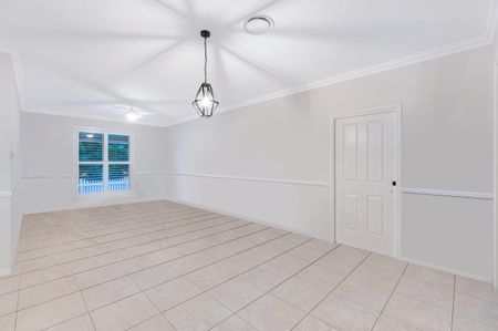 4 Tamarind Street, North Lakes QLD 4509 - House For Rent - $700 | Domain - Photo 4