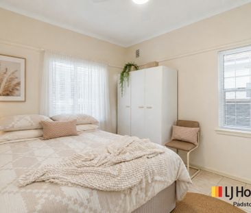 Well-Maintained Family Home in Convenient Padstow Location - Photo 3