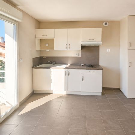 Location Appartement 1 pièce 26m² - Photo 3