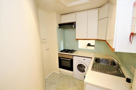 Studio to rent - Photo 3