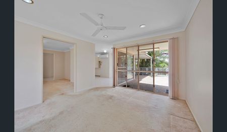 40 St Lucia Crescent, Avoca QLD 4670 - House For Rent - $650 | Domain - Photo 3