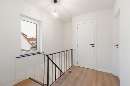 Woning te huur met tuin, garage en drie slaapkamers - Foto 2