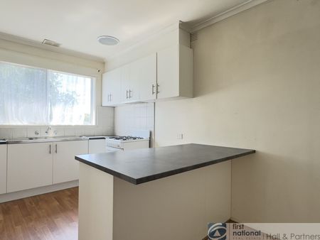 Prime Location Family Home - Photo 3