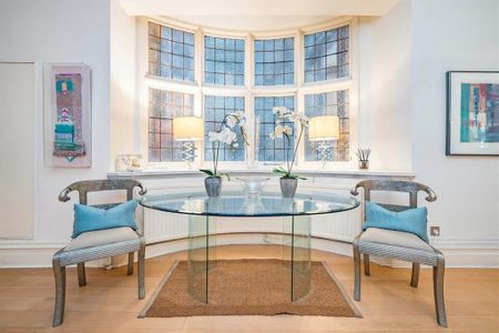 4 bedroom flat to rent - Photo 2