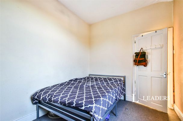 2 bedroom apartment to rent Vine Street, Manchester, M11 - Photo 1