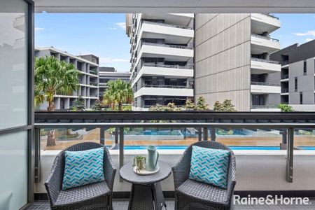 Sleek & Modern One Bedroom Apartment - Photo 2