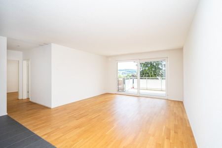 Living where others go on vacation. - Photo 3