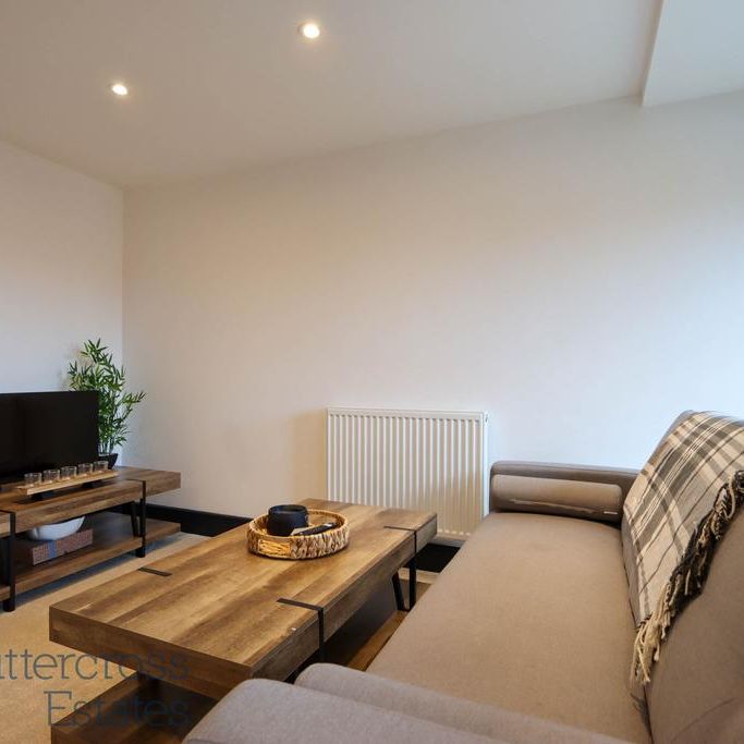 2 bedroom serviced apartment to rent - Photo 1