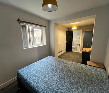 Norbury Street, Salford - Photo 1