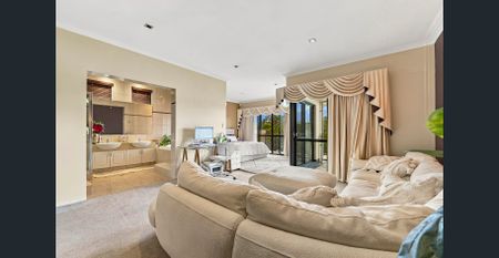 Luxury waterfront living with stunning marina views - Photo 5