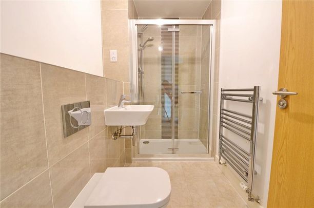 6 bedroom terraced house to rent - Photo 1