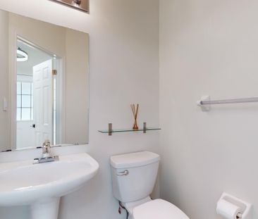 For Lease - 1192 Mary-Lou Street, Innisfil, Ontario - Photo 4