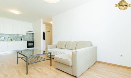 METROPOLITAN │Útulný 2 izbový byt v Petržalke s parkovaním - Fotografia 3