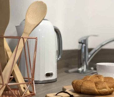 Penthouse Studio - Photo 2