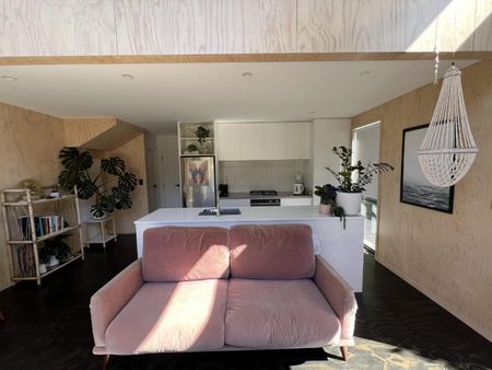 Moturoa Executive Townhouse - Photo 2