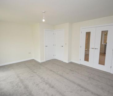 3 bedroom semi-detached house to rent - Photo 3