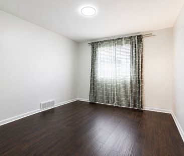 For Lease - 723 Hyde Road, Burlington, Ontario - Photo 4