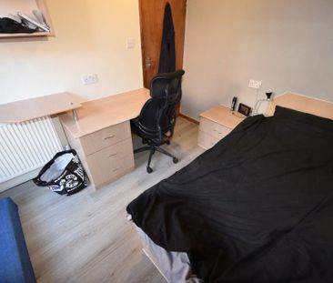 4 bedroom house to rent - Photo 3