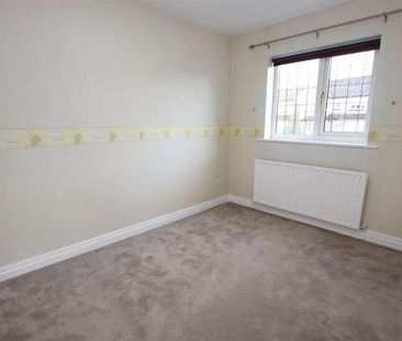 Heathmoor Close, Idle, Bradford, BD10 - Photo 1