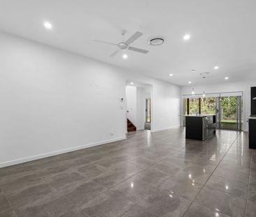 Golf Course Living in a Peaceful Peregian Springs Pocket - Photo 4