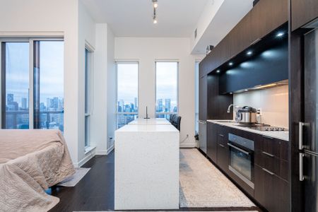 For Lease - 55 Regent Park Boulevard Unit# 2905, Toronto, Ontario - Photo 3