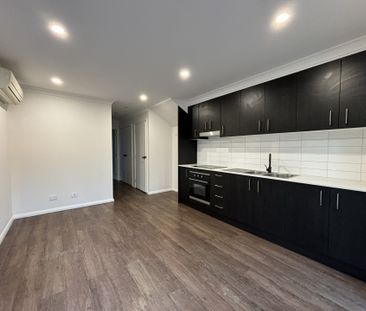 1-Bedroom Studio with Modern Comforts. - Photo 2