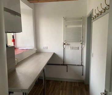 2 bedroom semi-detached house to rent - Photo 3