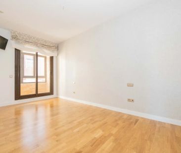 Piso de alquiler en Avenida Nuevo Mundo, 13, Sector S - Photo 5